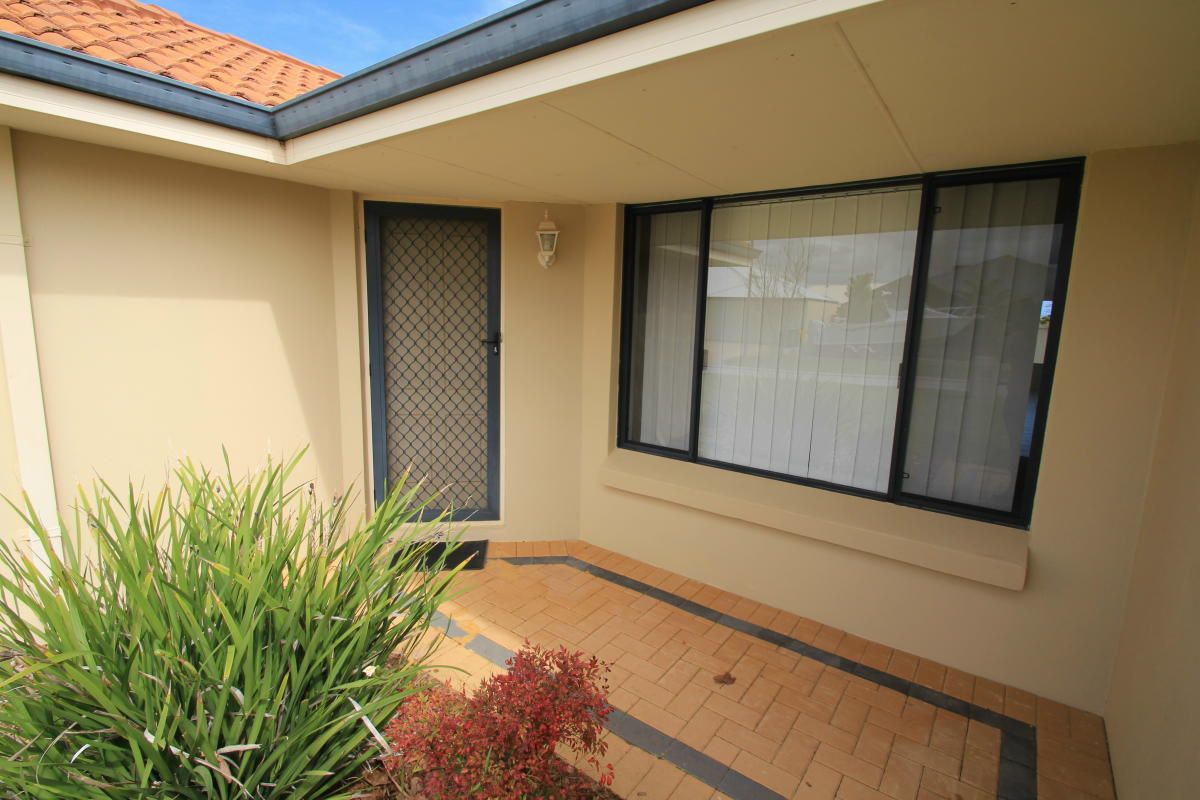 11 Windemere Way, Waikiki WA 6169, Image 1