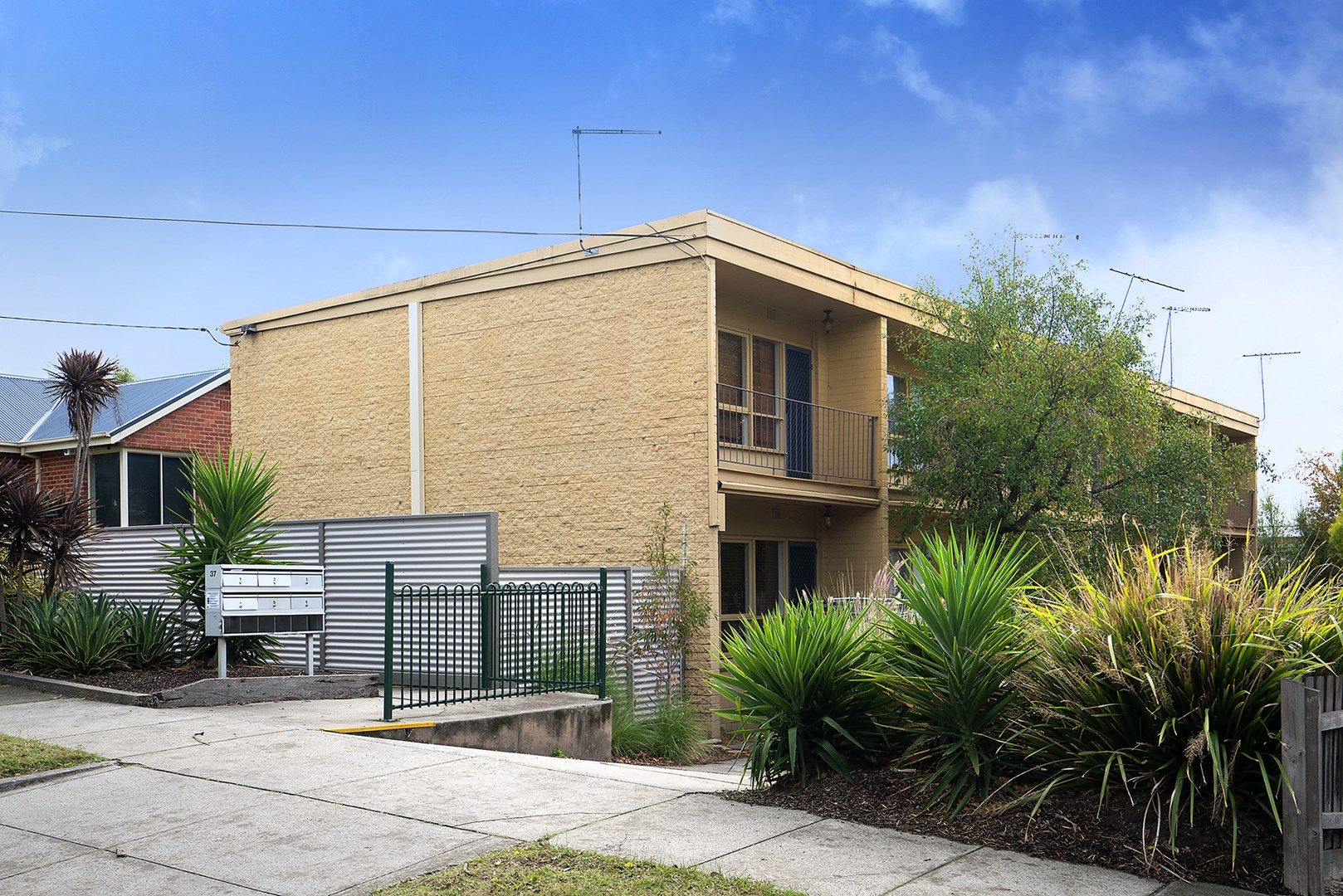 2/37 Sandford Street, Highett VIC 3190, Image 0