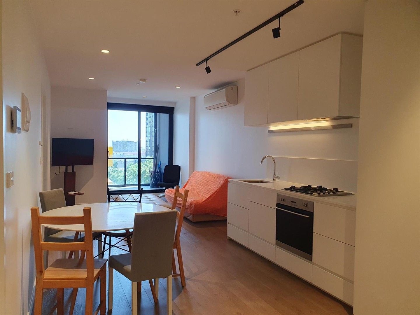 2 bedrooms Apartment / Unit / Flat in 404/65 Dudley Street WEST MELBOURNE VIC, 3003
