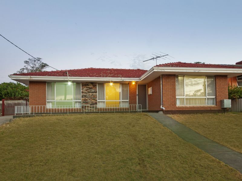 3 bedrooms House in 3 Canham Way ORELIA WA, 6167