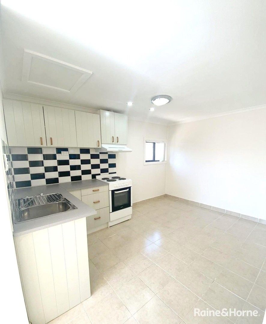2 bedrooms House in 113A Wyangala Cres LEUMEAH NSW, 2560