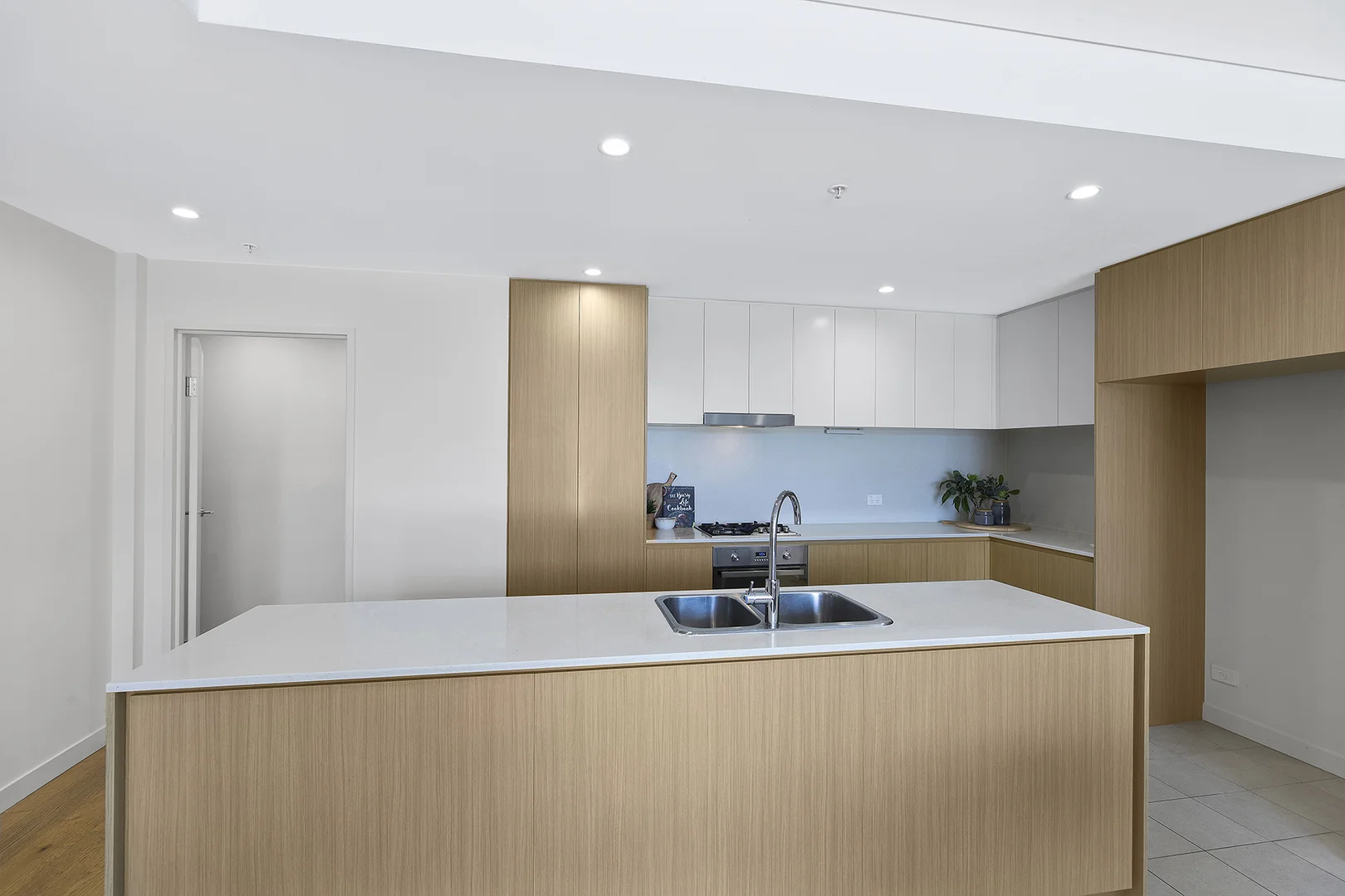 Additional image 6 of 304/277 Mann Street, Gosford NSW 2250