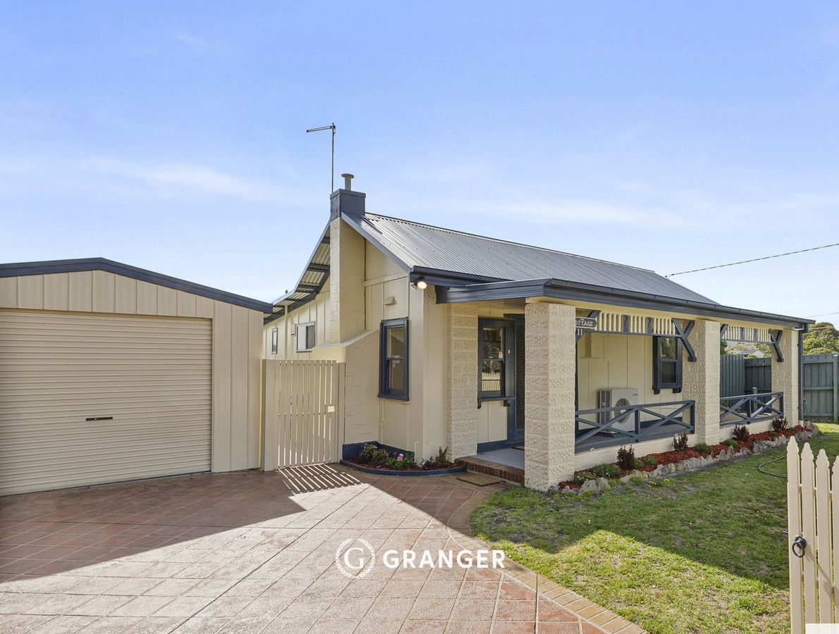 3 bedrooms House in 11 Murray-Anderson Road ROSEBUD VIC, 3939