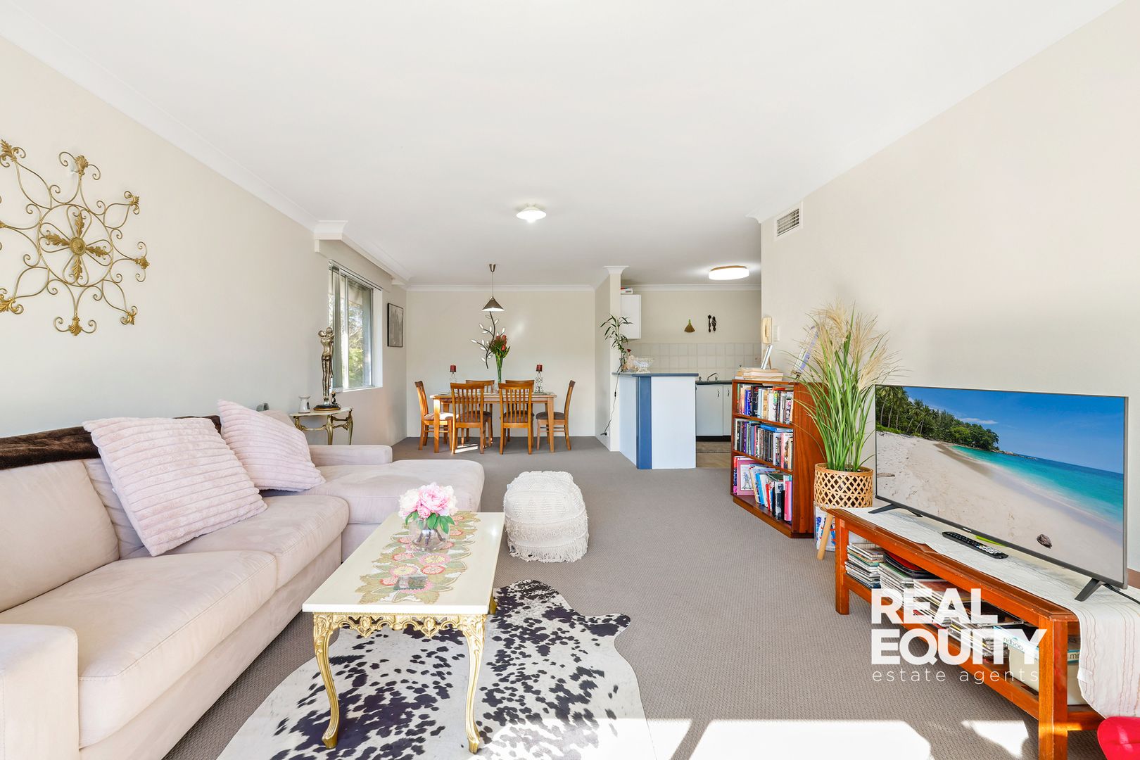 9/7 Mead Drive, Chipping Norton NSW 2170, Image 2