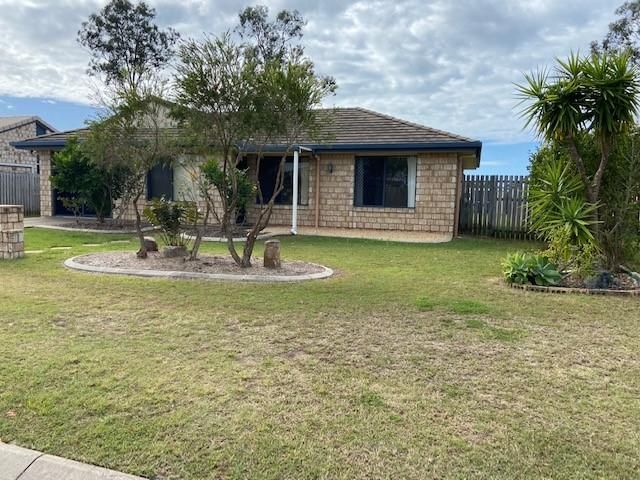 4 bedrooms House in 27 Gunsynd Way POINT VERNON QLD, 4655