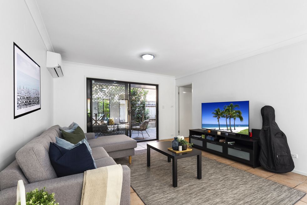 2/12 Grosvenor Road, Indooroopilly QLD 4068, Image 2