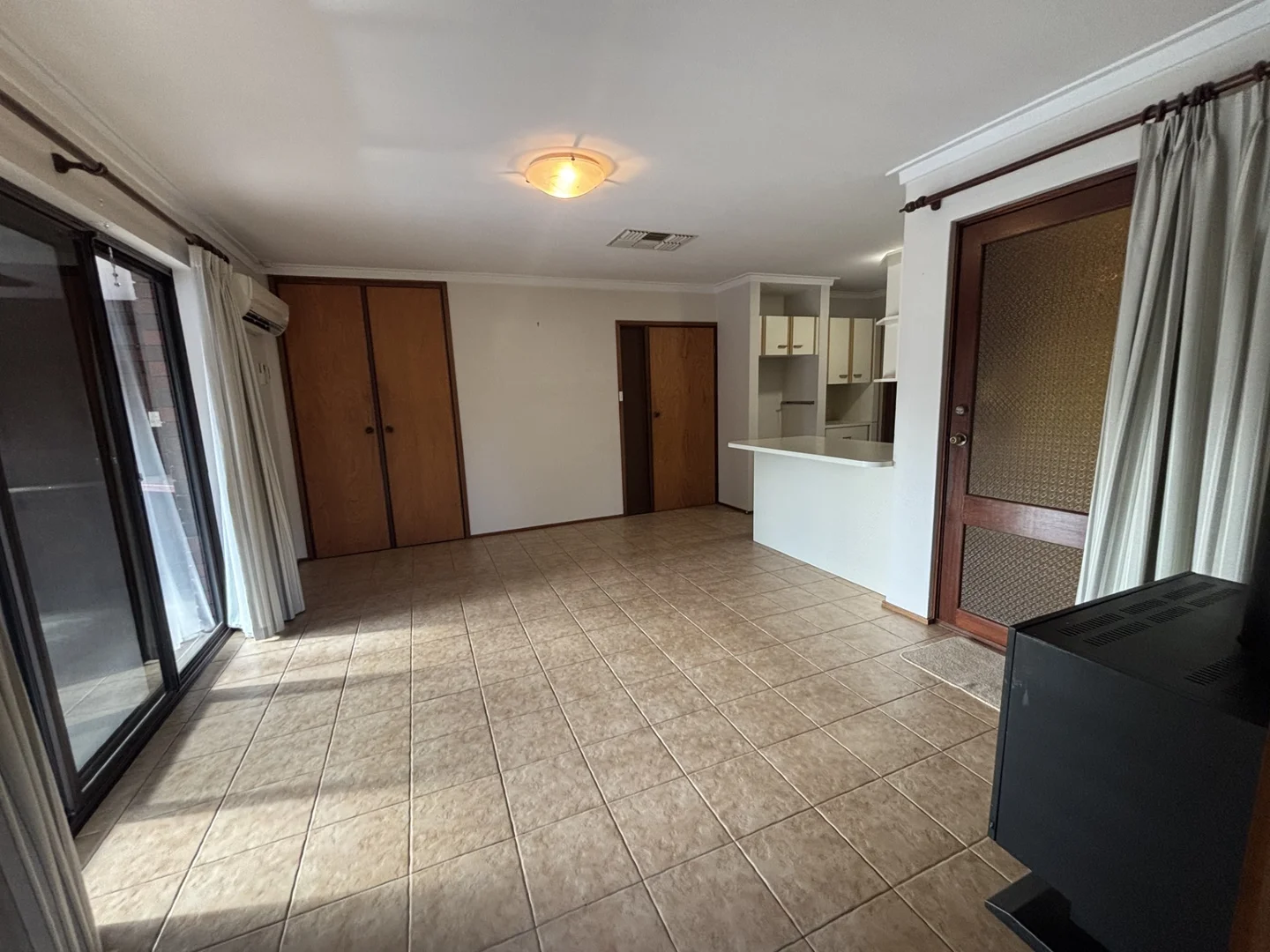 Additional image 23 of 34 Helena Crescent, Thornlie WA 6108