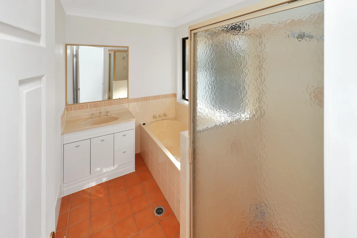 Additional image 21 of 24 Fairway Crescent, Stanthorpe QLD 4380