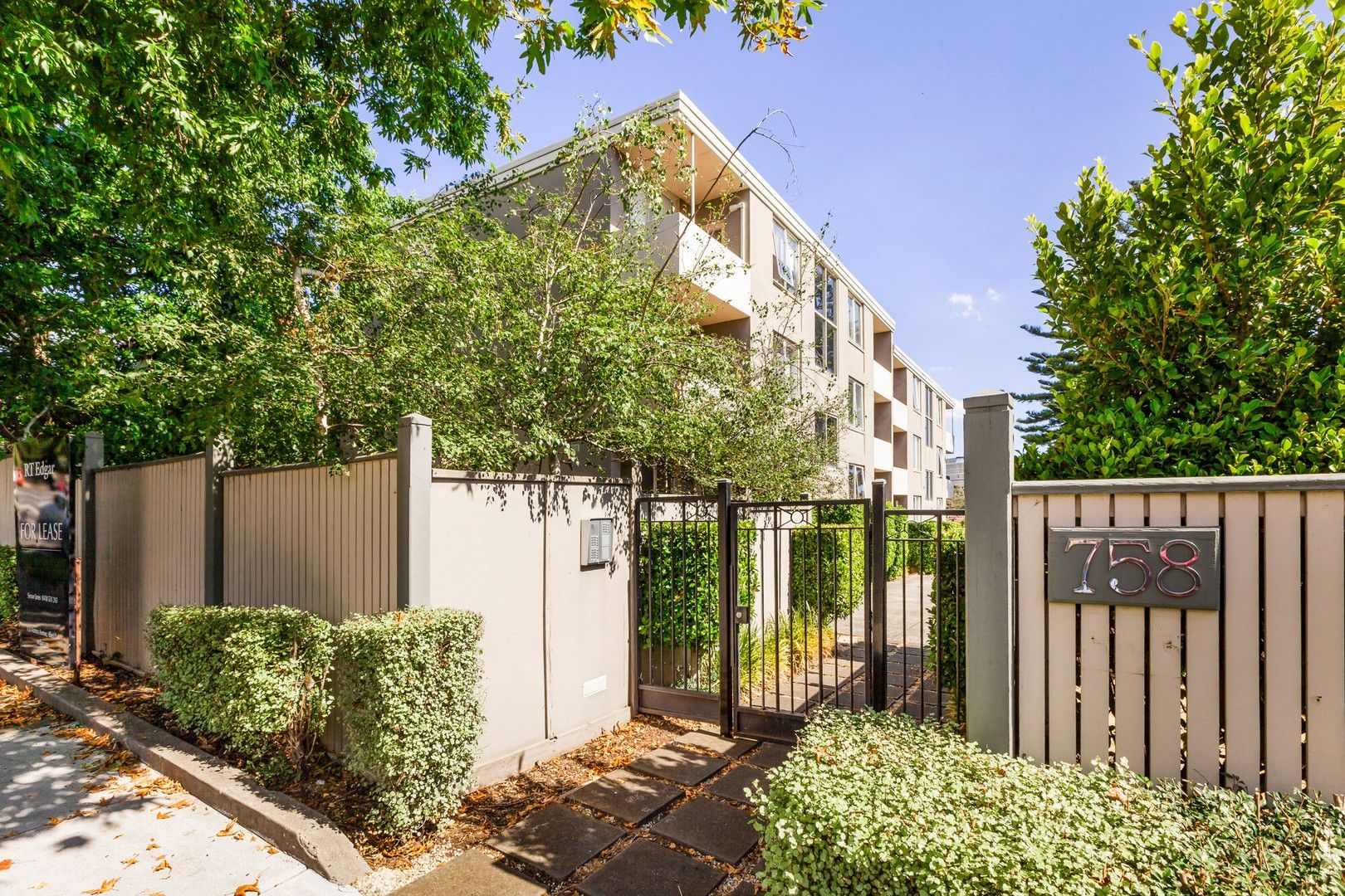 2 bedrooms Apartment / Unit / Flat in 1/758 Burwood Road HAWTHORN EAST VIC, 3123