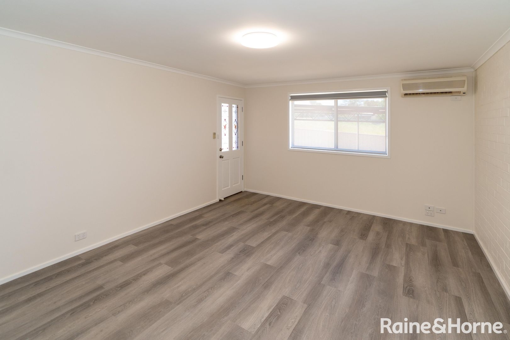 4/27 Brunskill Avenue, Forest Hill NSW 2651, Image 1