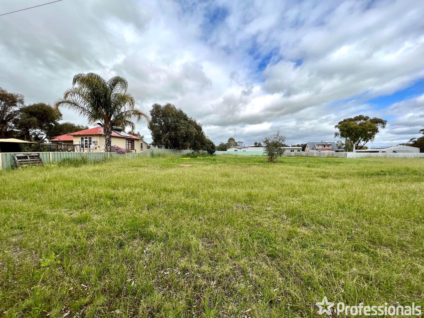 17 Battery Street, Muluckine, Northam WA 6401, Image 2