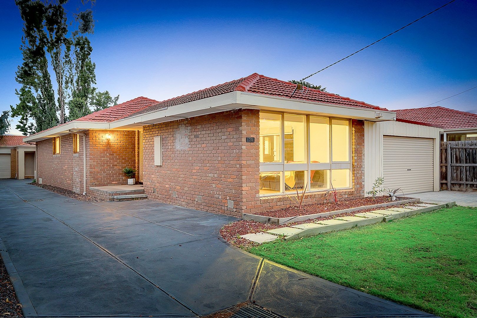 71 Dianne Avenue, Craigieburn VIC 3064, Image 0