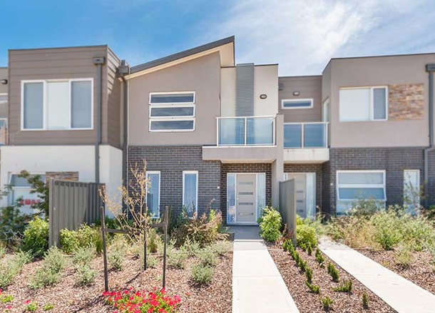 27 Kirkstead Grove, Craigieburn VIC 3064