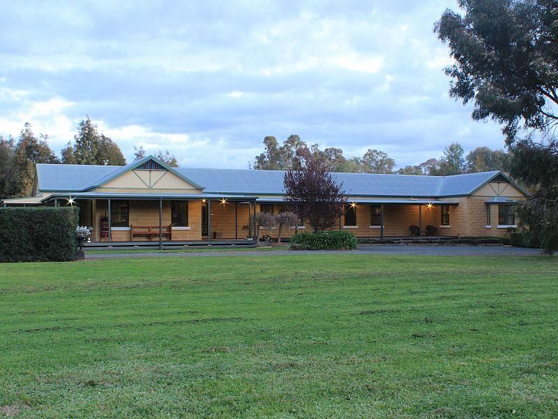 520 River Road, Murchison North VIC 3610