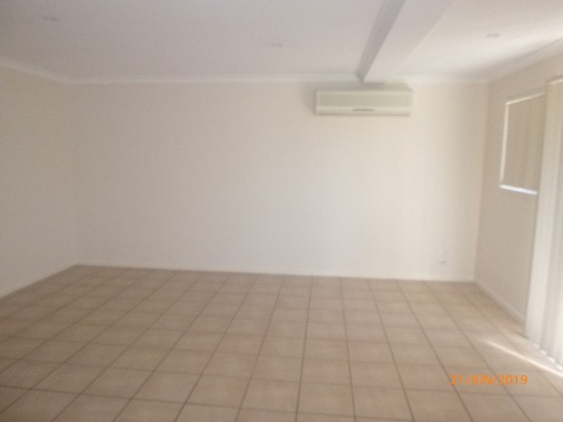 4/6-8 Gladys Street, Kingaroy QLD 4610, Image 2