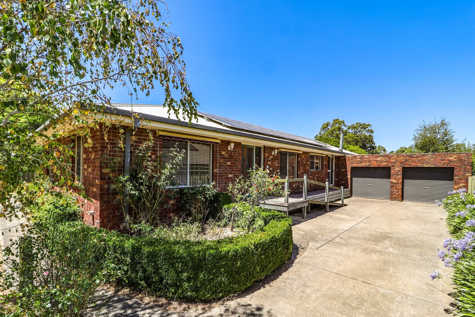 6 Somerset Crescent, Mansfield VIC 3722