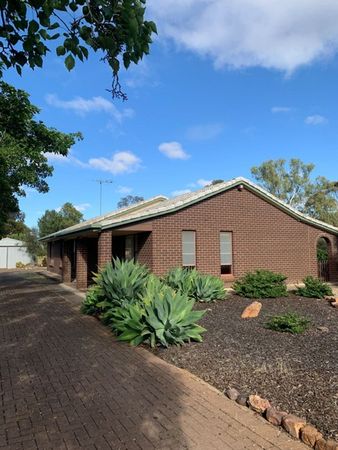 3 bedrooms House in 5 Elizabeth Street BALAKLAVA SA, 5461