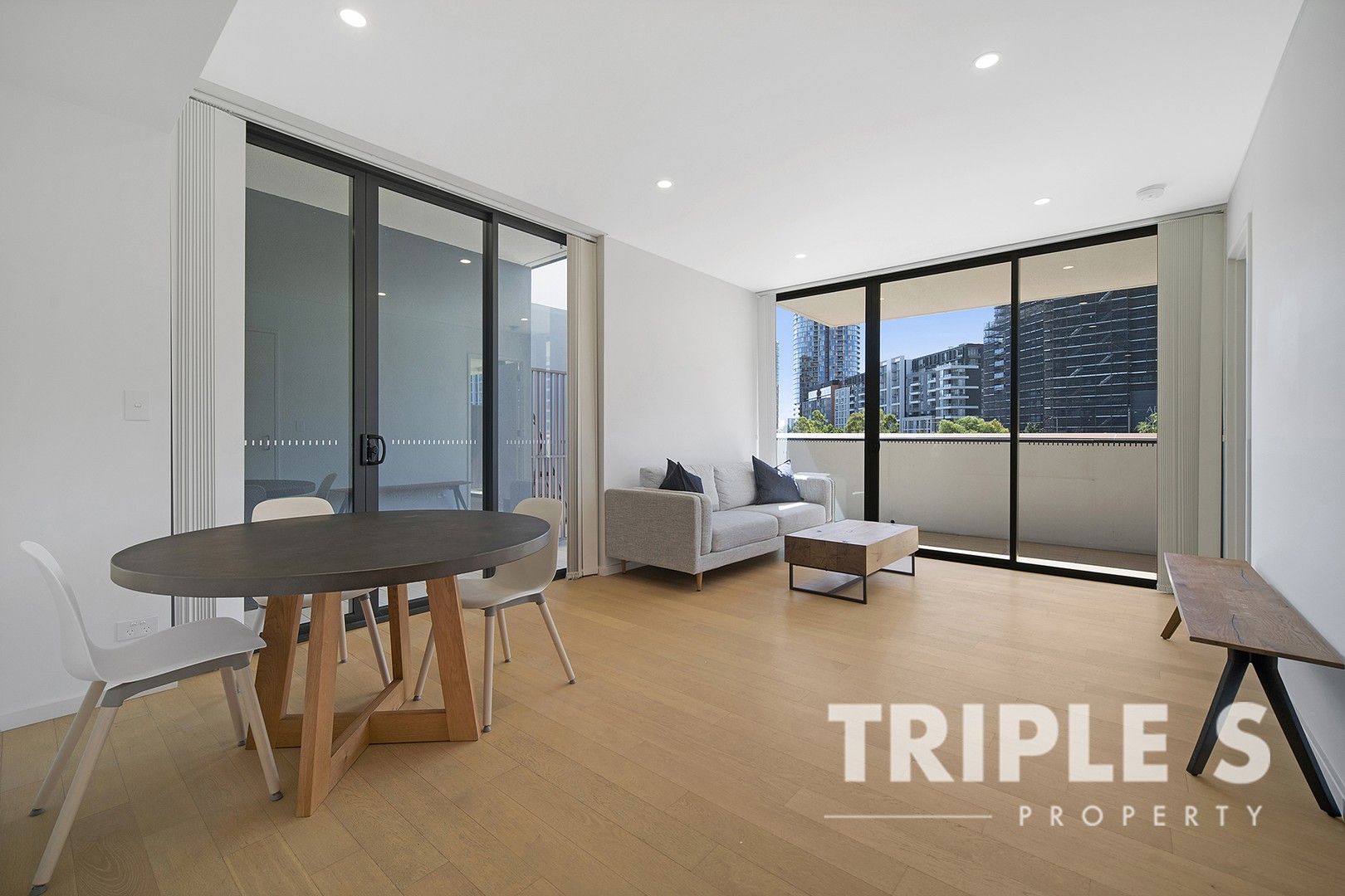 2 bedrooms Apartment / Unit / Flat in 103/6 Paul Street ZETLAND NSW, 2017