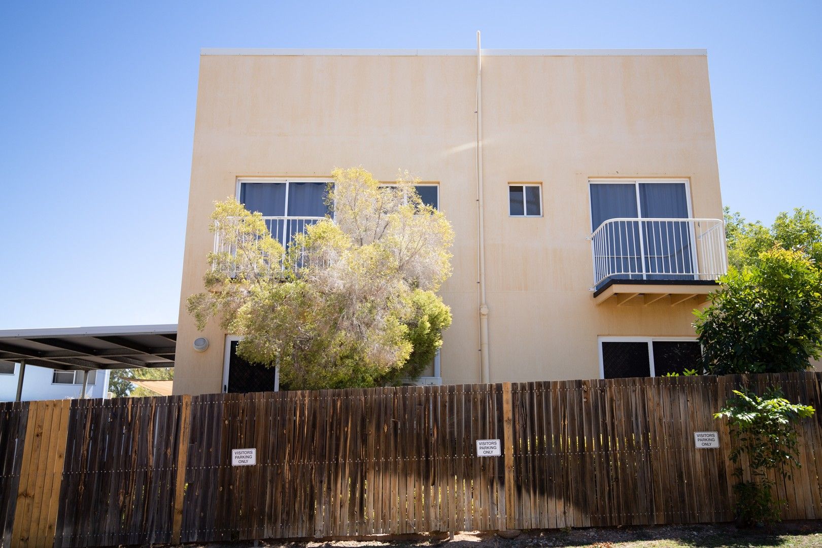 2 bedrooms Townhouse in 25/82 Abel Smith Pde MOUNT ISA QLD, 4825