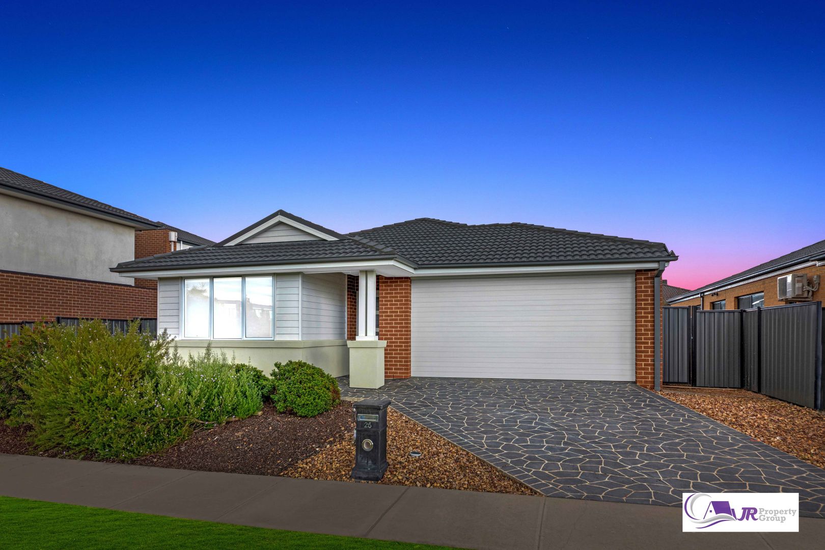25 Marwedel Avenue, Clyde North VIC 3978, Image 1