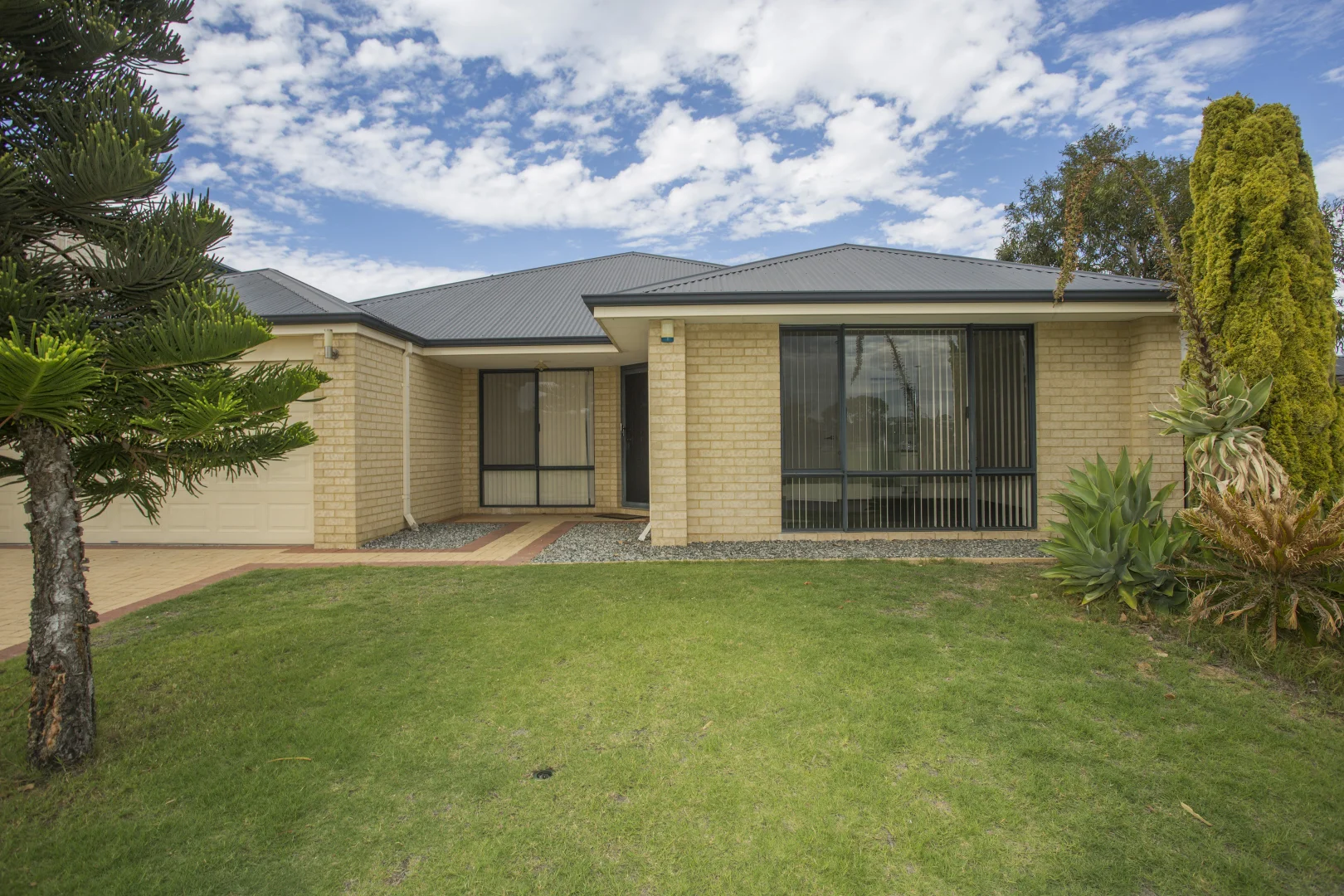 Additional image 2 of 22 Orange Grove Boulevard, Clarkson WA 6030