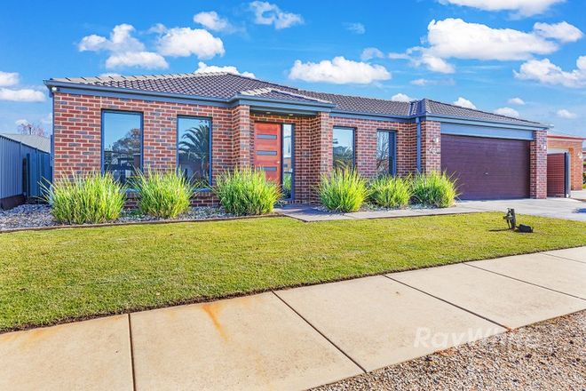 Picture of 26 Westwood Place, ECHUCA VIC 3564