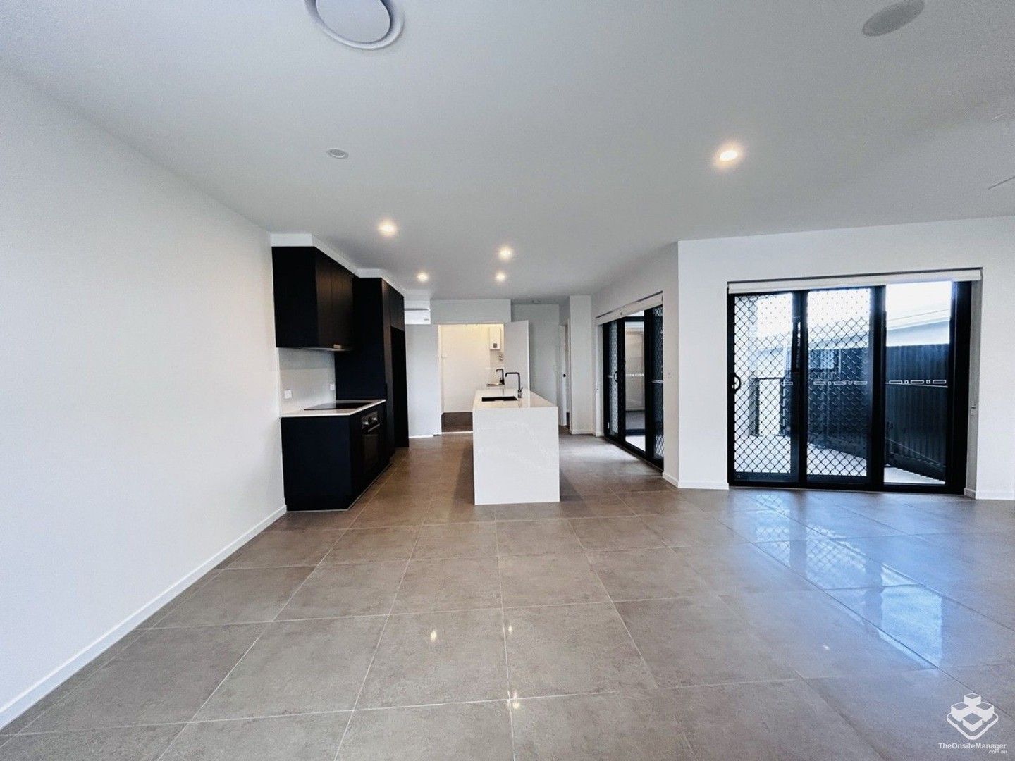 2 bedrooms Apartment / Unit / Flat in ID:21152489/18-20 Selborne Street MOUNT GRAVATT EAST QLD, 4122