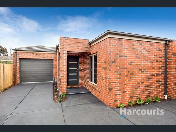 2/19 Lloyd Avenue, Epping VIC 3076