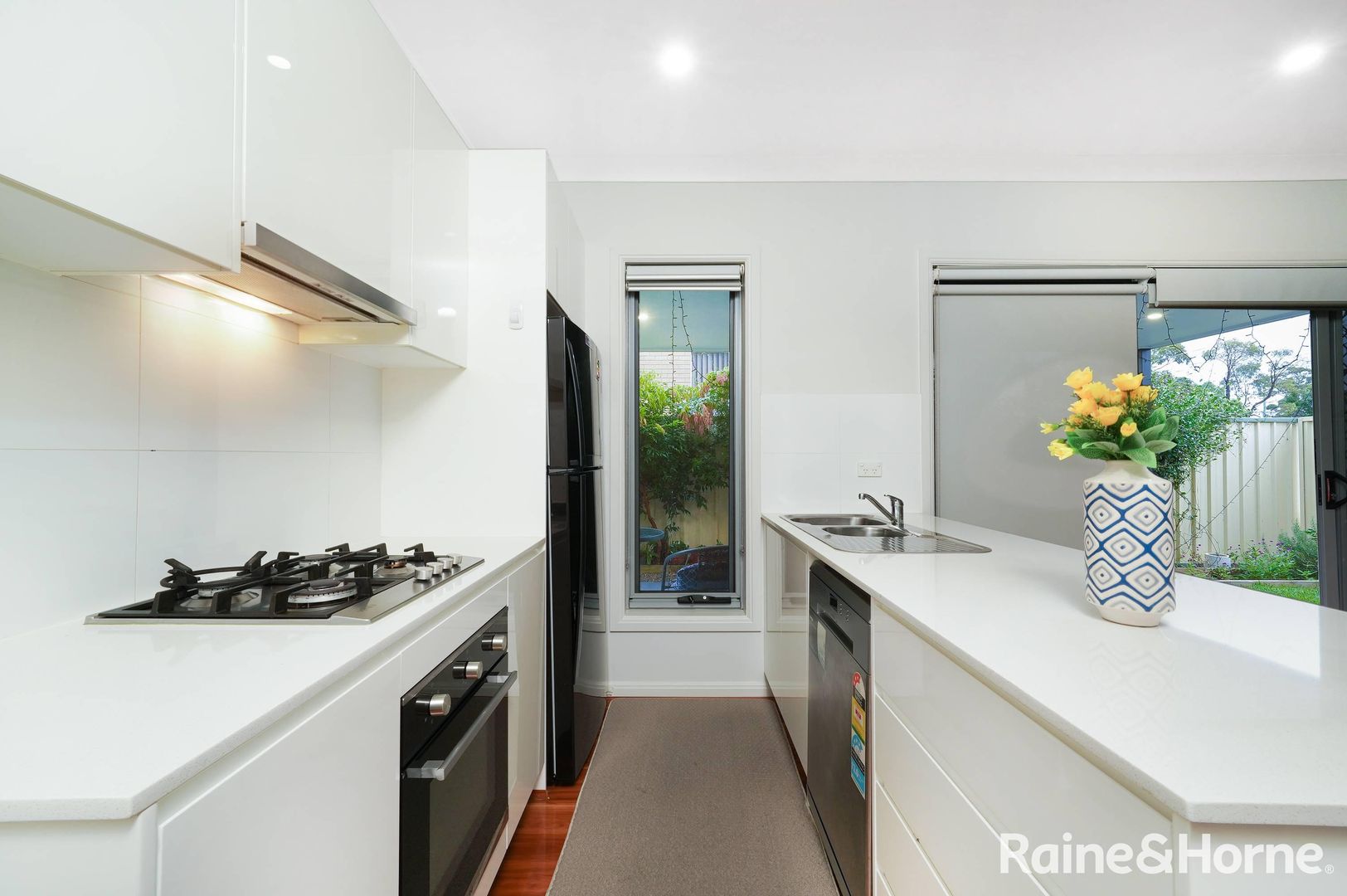 8/85-87 Saywell Road, Macquarie Fields NSW 2564, Image 2