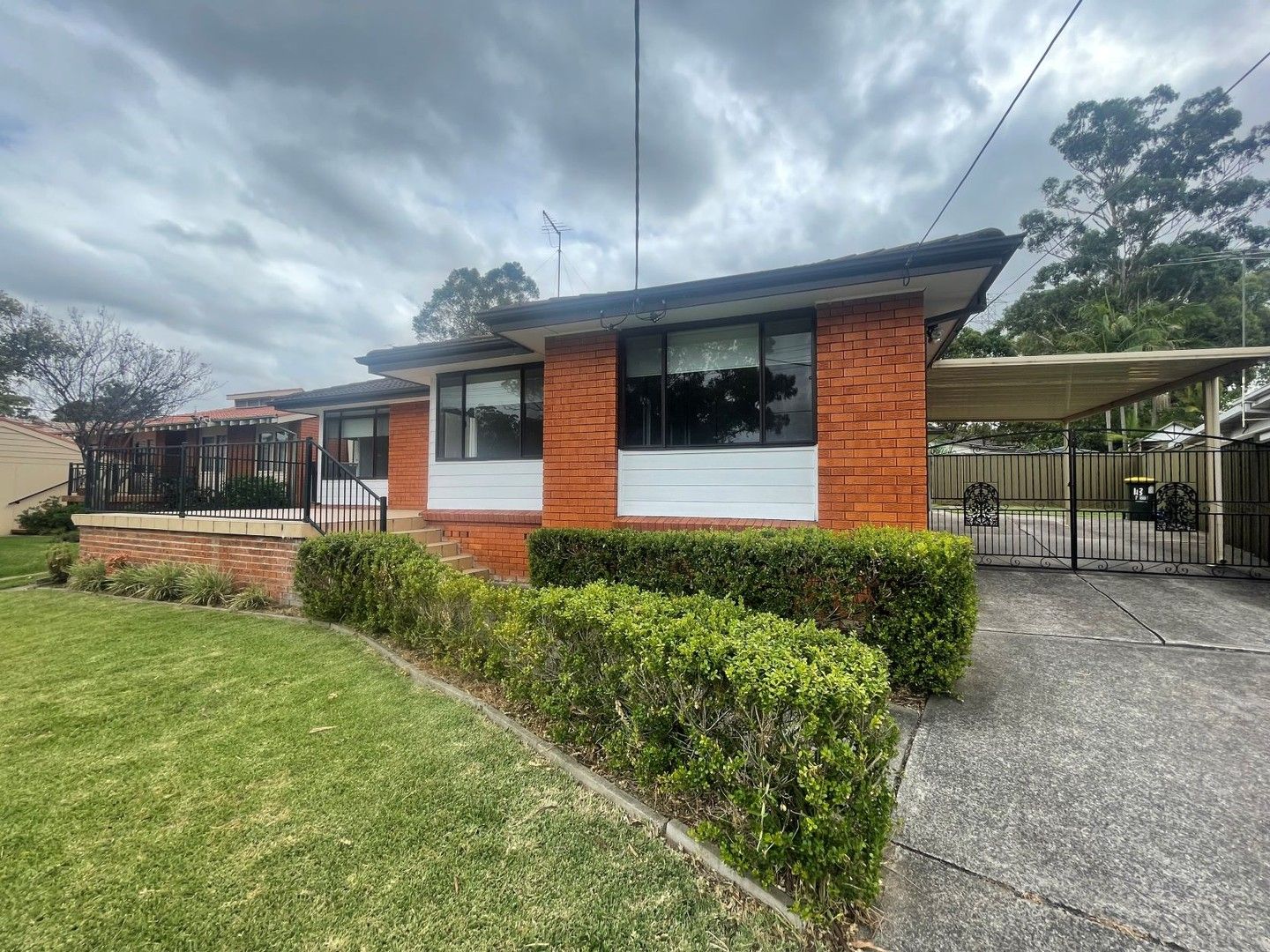 3 bedrooms House in 18 Abercrombie Avenue SEVEN HILLS NSW, 2147
