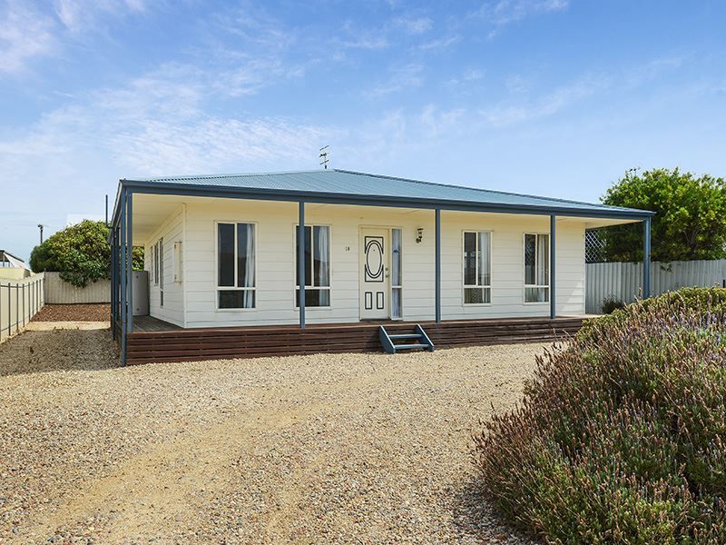 18 Rosemary Street, Goolwa Beach SA 5214, Image 1