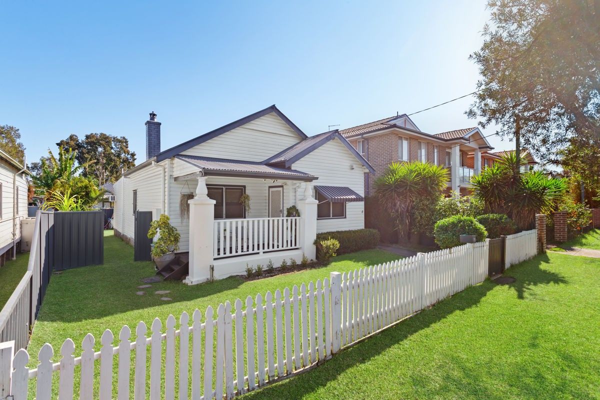 3 bedrooms House in 8 O'Neill Street GRANVILLE NSW, 2142