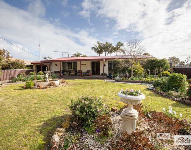 205 Lake Street, Edenhope VIC 3318