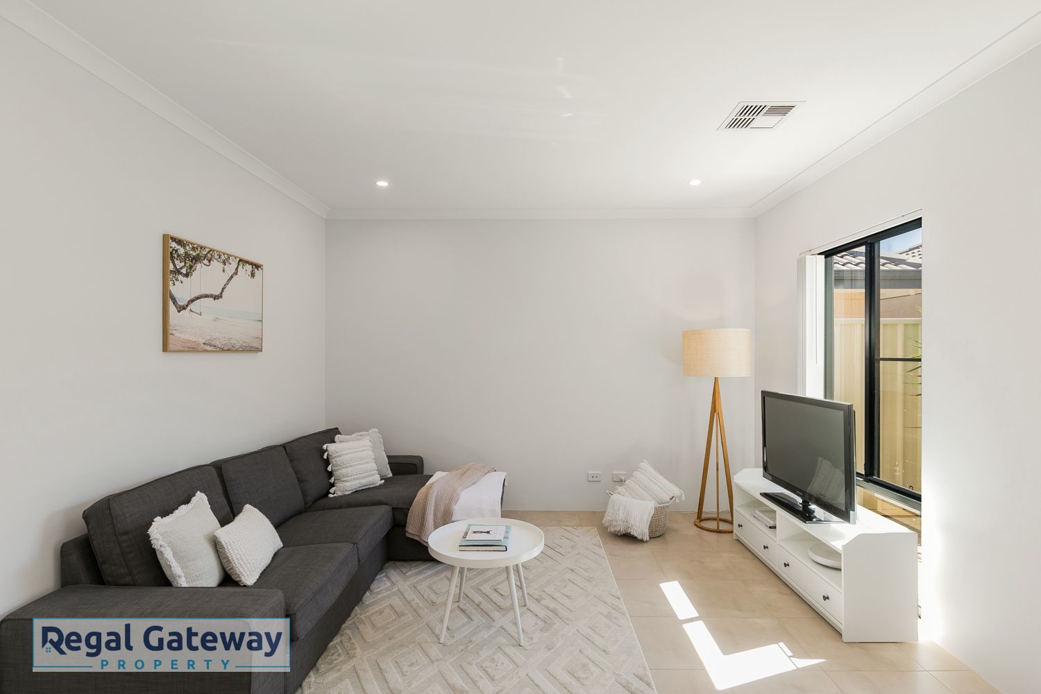 27 Observatory Avenue, Aubin Grove WA 6164, Image 1