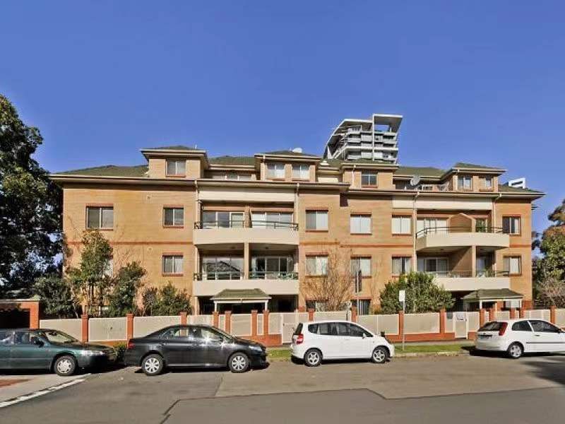 2 bedrooms Apartment / Unit / Flat in 11/2 Wilson Street CHATSWOOD NSW, 2067