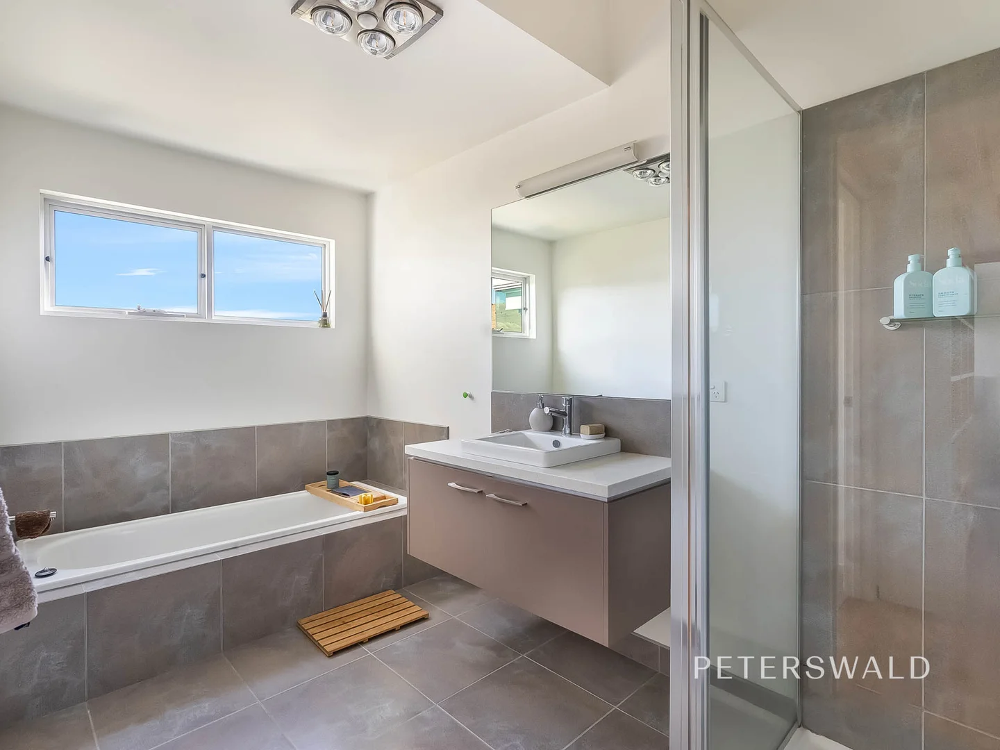 Additional image 9 of 5 Anchorage Ct, Tranmere TAS 7018