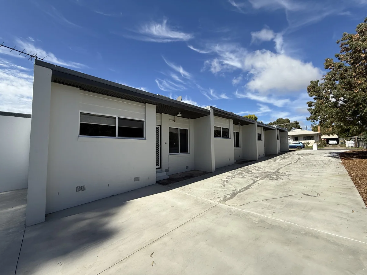 2-4/1 Tantallon Avenue, Hamilton VIC 3300