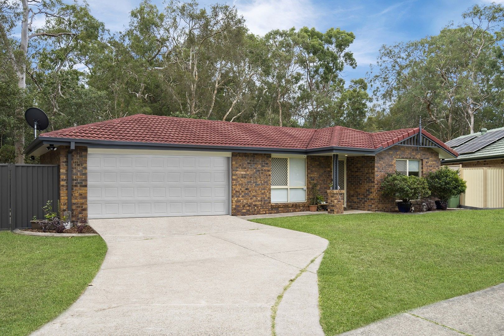 26 Regal Drive, Regents Park QLD 4118, Image 0