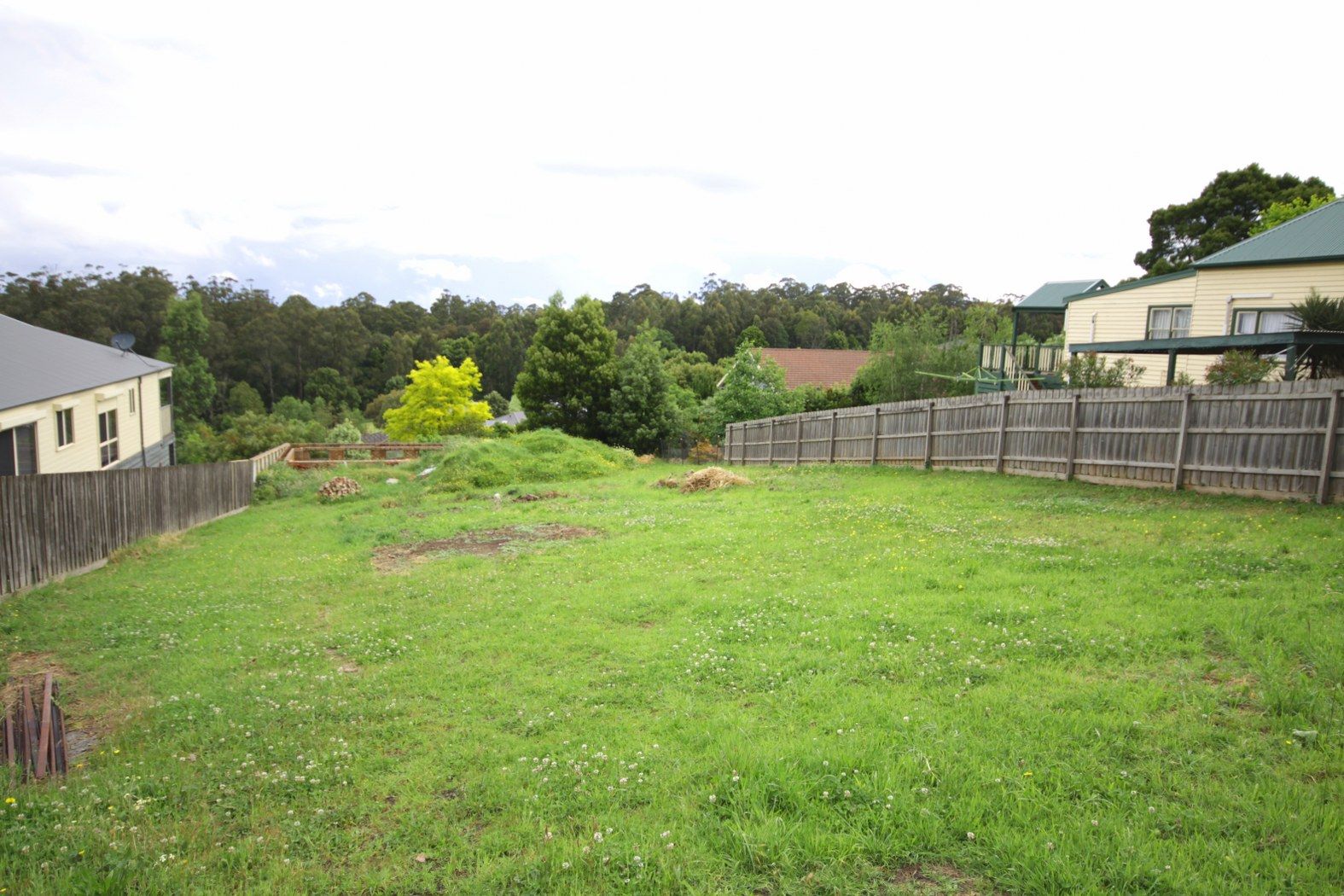 63 Main Street, Gembrook VIC 3783, Image 2