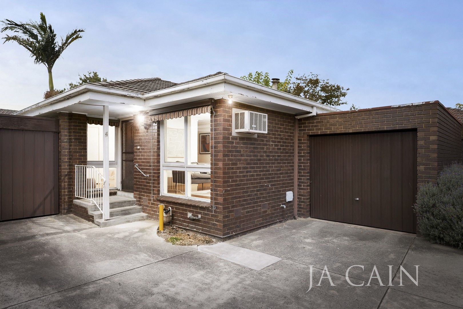 4/4 Maverston Street, Glen Iris VIC 3146, Image 0