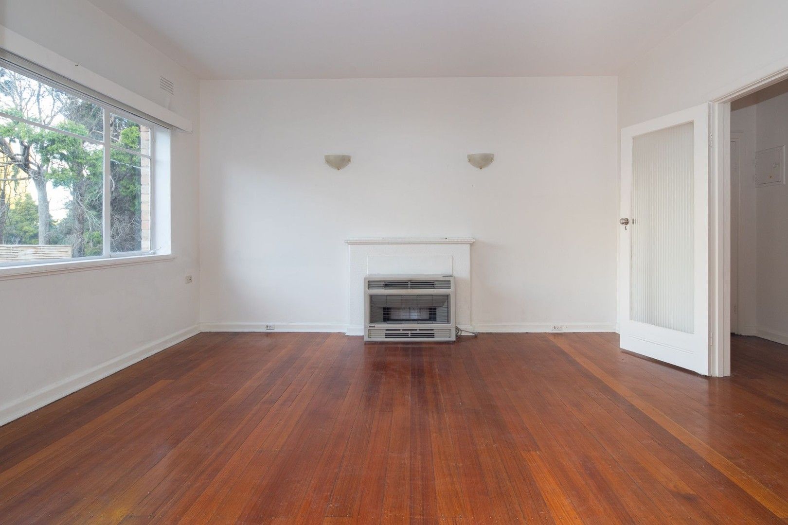 2 bedrooms Apartment / Unit / Flat in 4/448 Dandenong Road CAULFIELD NORTH VIC, 3161