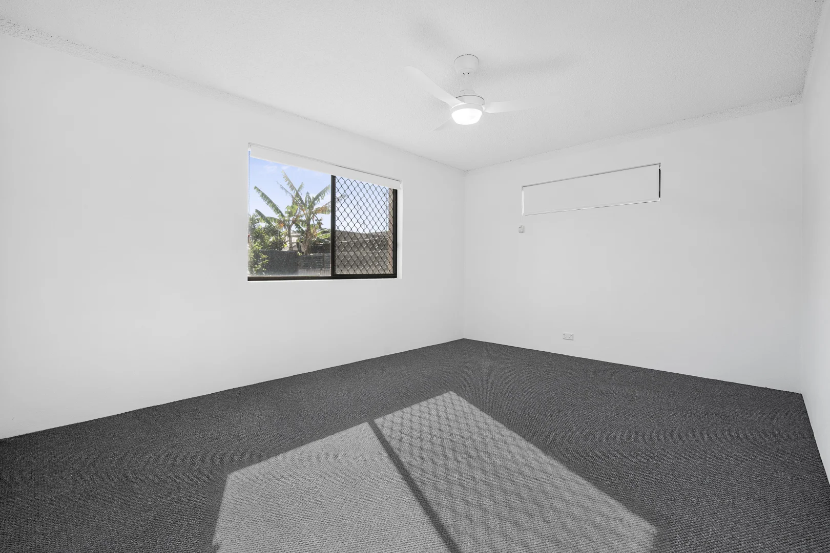 Additional image 5 of 3/3 Rope Court, Mermaid Waters QLD 4218