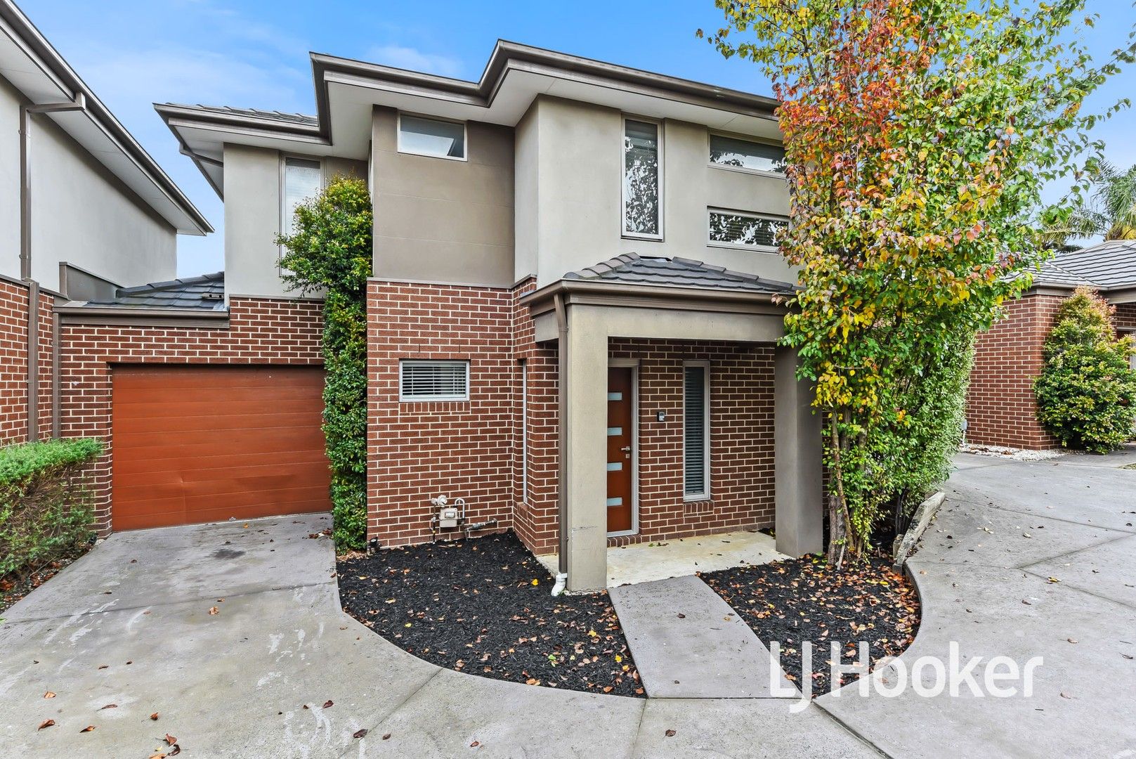 4 bedrooms Townhouse in 9/280 Pound Road HAMPTON PARK VIC, 3976