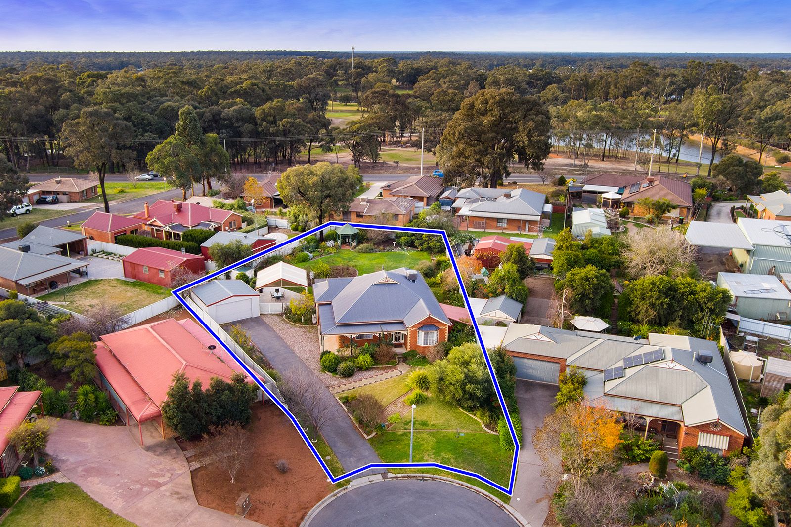 10 Miller Court, Eaglehawk VIC 3556, Image 2