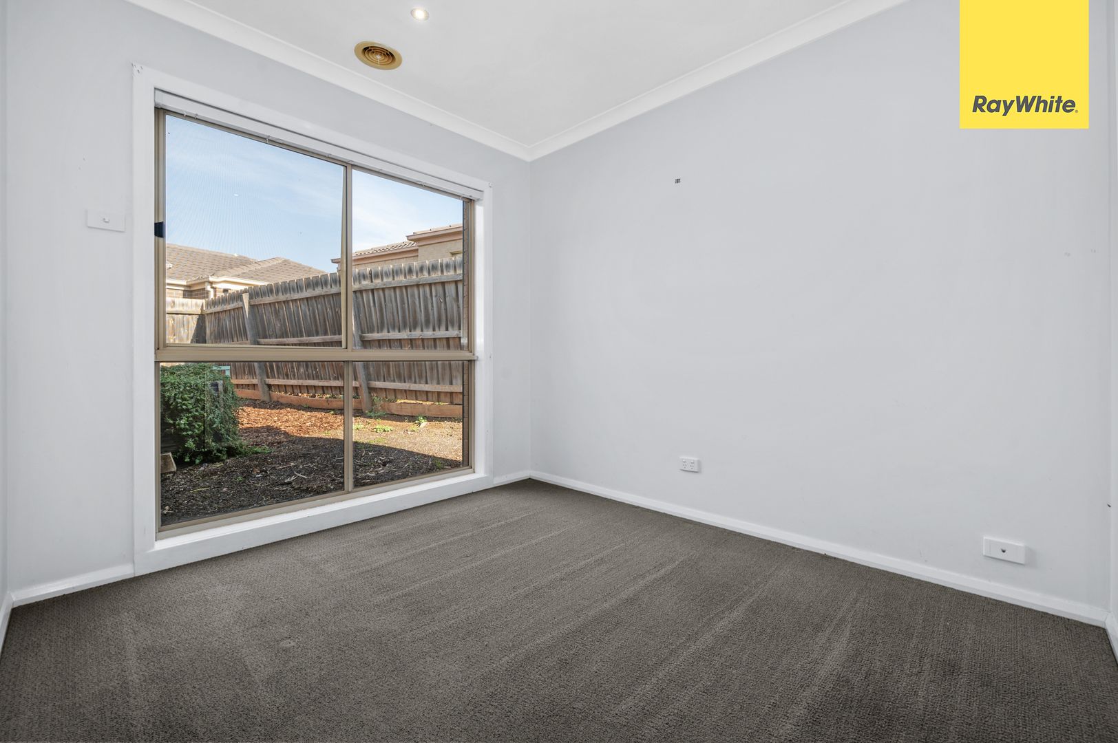 36/20-22 Roslyn Park Drive, Harkness VIC 3337, Image 2