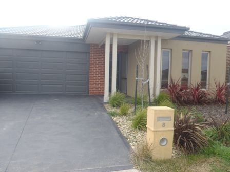 8 Dorset Walk, Mernda VIC 3754, Image 0