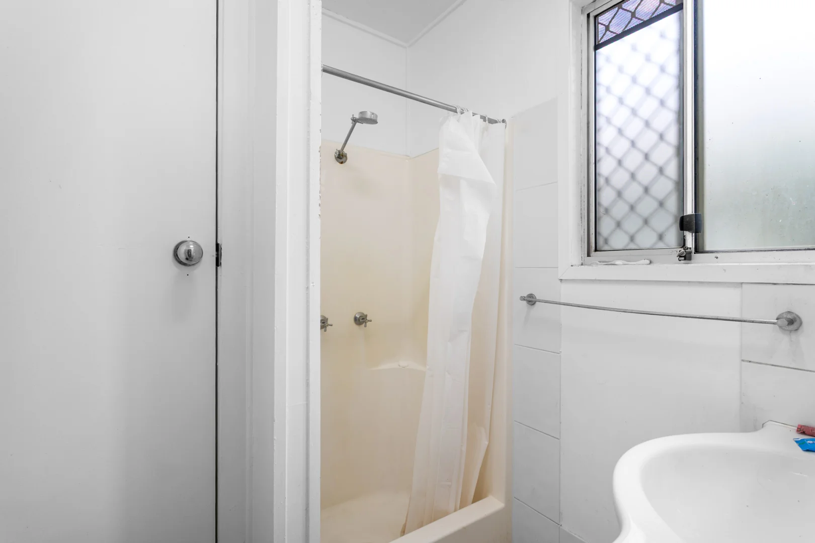 Additional image 9 of 22 Hardiman Street, Woody Point QLD 4019