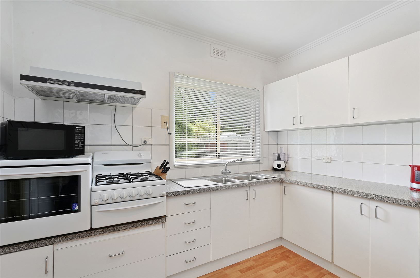 2 bedrooms House in 68 Alkira Avenue NORLANE VIC, 3214