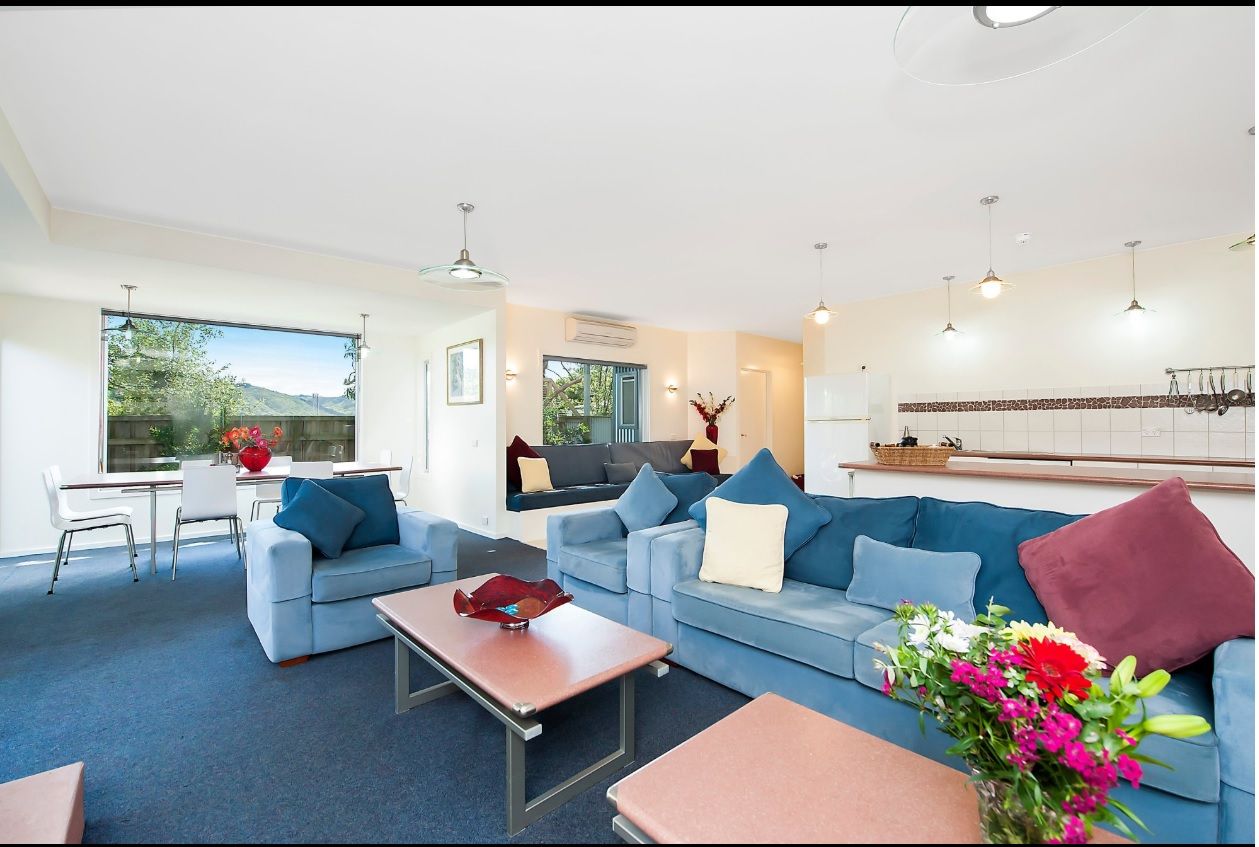 2 bedrooms House in 9A Diana Street APOLLO BAY VIC, 3233