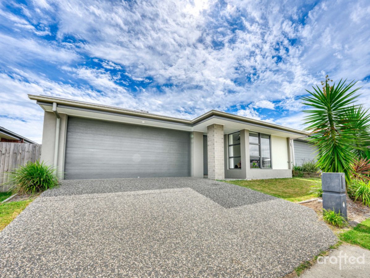 4 bedrooms House in 41 Bignell Circuit GREENBANK QLD, 4124